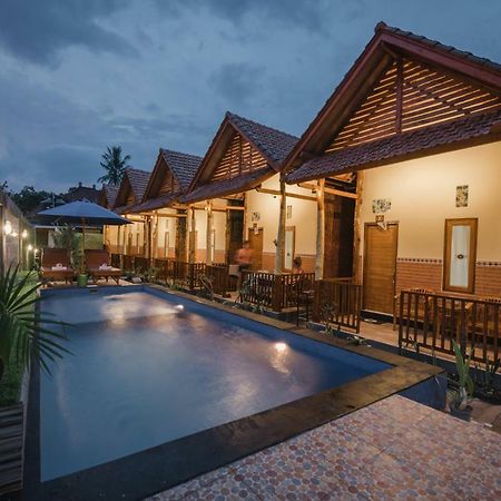 My Art Hostel Batununggul Exterior photo